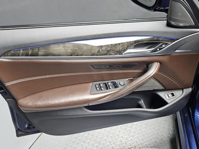 صورة مصغرة 14 لـ 2017 BMW 5 SERIES