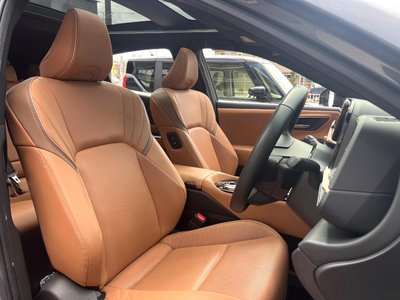 TOYOTA CROWN SPORT - 10