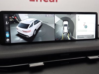 2022 Genesis GV70 — миниатюра 16