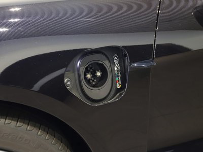 PORSCHE TAYCAN - 9