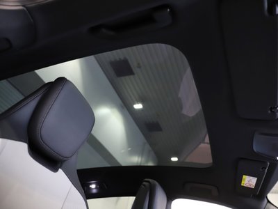 PORSCHE TAYCAN - 4