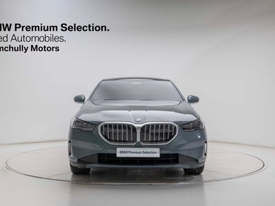 2025 BMW 5 SERIES 照片 4