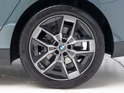 2025 BMW 5 SERIES 照片 6