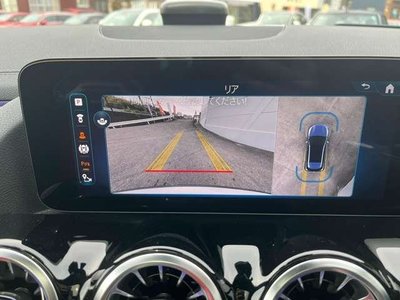 MERCEDES-BENZ GLA - 4