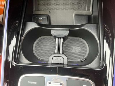 MERCEDES-BENZ GLA - 9