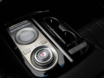 GENESIS G80 (RG3) - 9