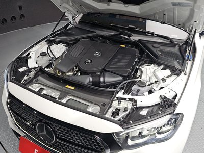 MERCEDES-BENZ E-CLASS - 7