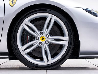 صورة مصغرة 11 لـ 2024 Ferrari 296 GTS