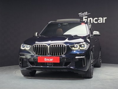 2022 BMW X5 照片 2