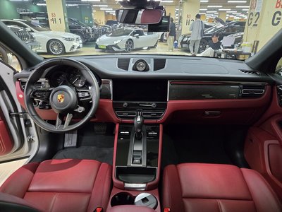 2022 Porsche MACAN — миниатюра 11