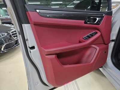 2022 Porsche MACAN — миниатюра 14