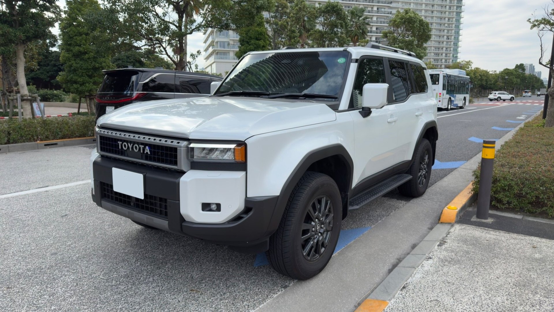 TOYOTA LAND CRUISER 250 - View 1