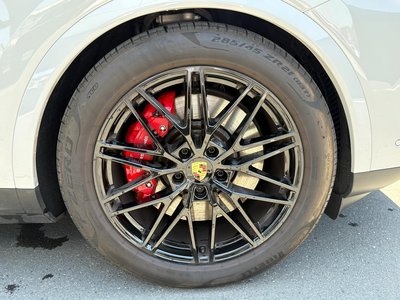 PORSCHE CAYENNE - 4
