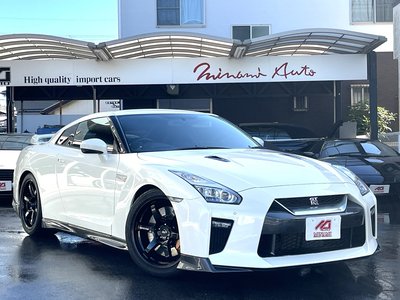 NISSAN GT-R