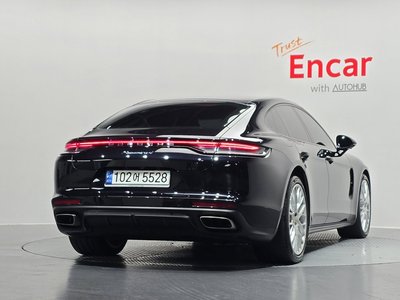 PORSCHE PANAMERA - 3