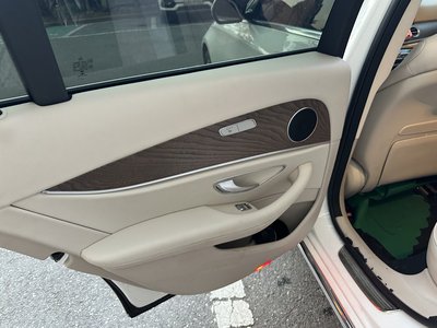 MERCEDES-BENZ E-CLASS - 5