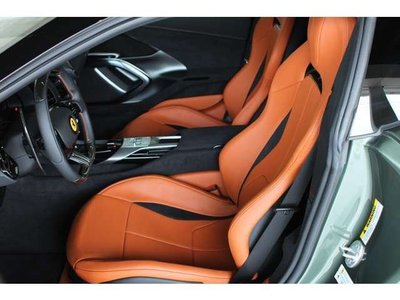 2025 Ferrari 12 CILINDRI 照片 9