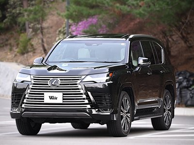 LEXUS LX - 2