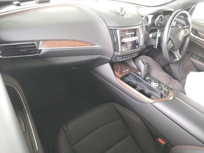 MASERATI LEVANTE - 3