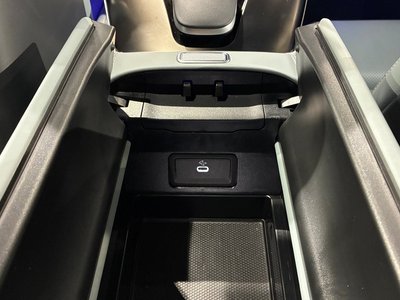 صورة مصغرة 35 لـ 2025 Mercedes-BENZ GT AMG