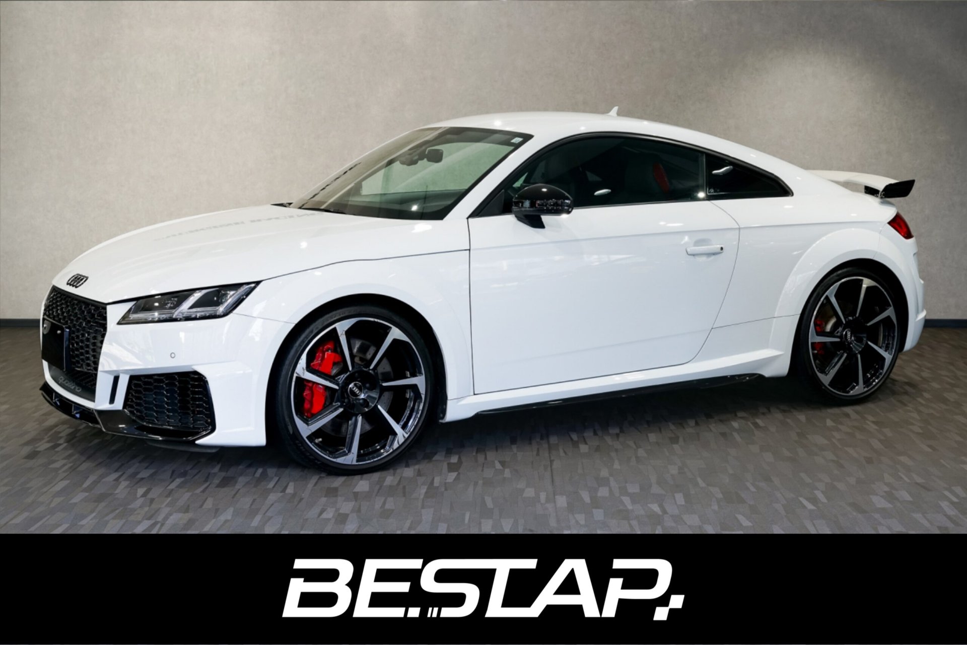 AUDI TT RS COUPE - View 1