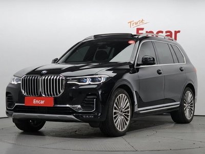 2022 BMW X7 — фото 1