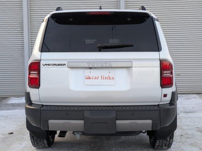 TOYOTA LAND CRUISER 250 - 7