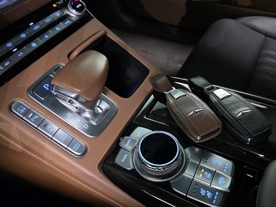 2019 Genesis G90 — фото 9