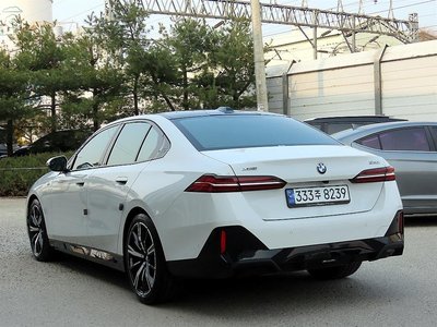 BMW 5 SERIES - 2
