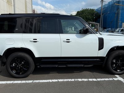 LAND ROVER DEFENDER 110 S D300 - 3