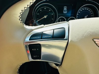 2017 Bentley FLYING SPUR — миниатюра 19