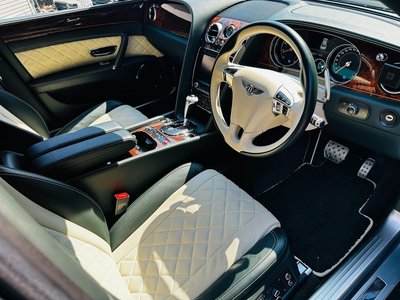 2017 Bentley FLYING SPUR — миниатюра 34