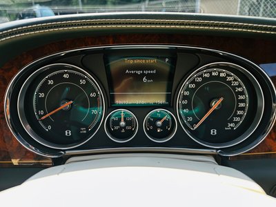 2017 Bentley FLYING SPUR — миниатюра 17