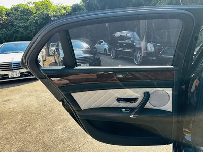 2017 Bentley FLYING SPUR — миниатюра 49