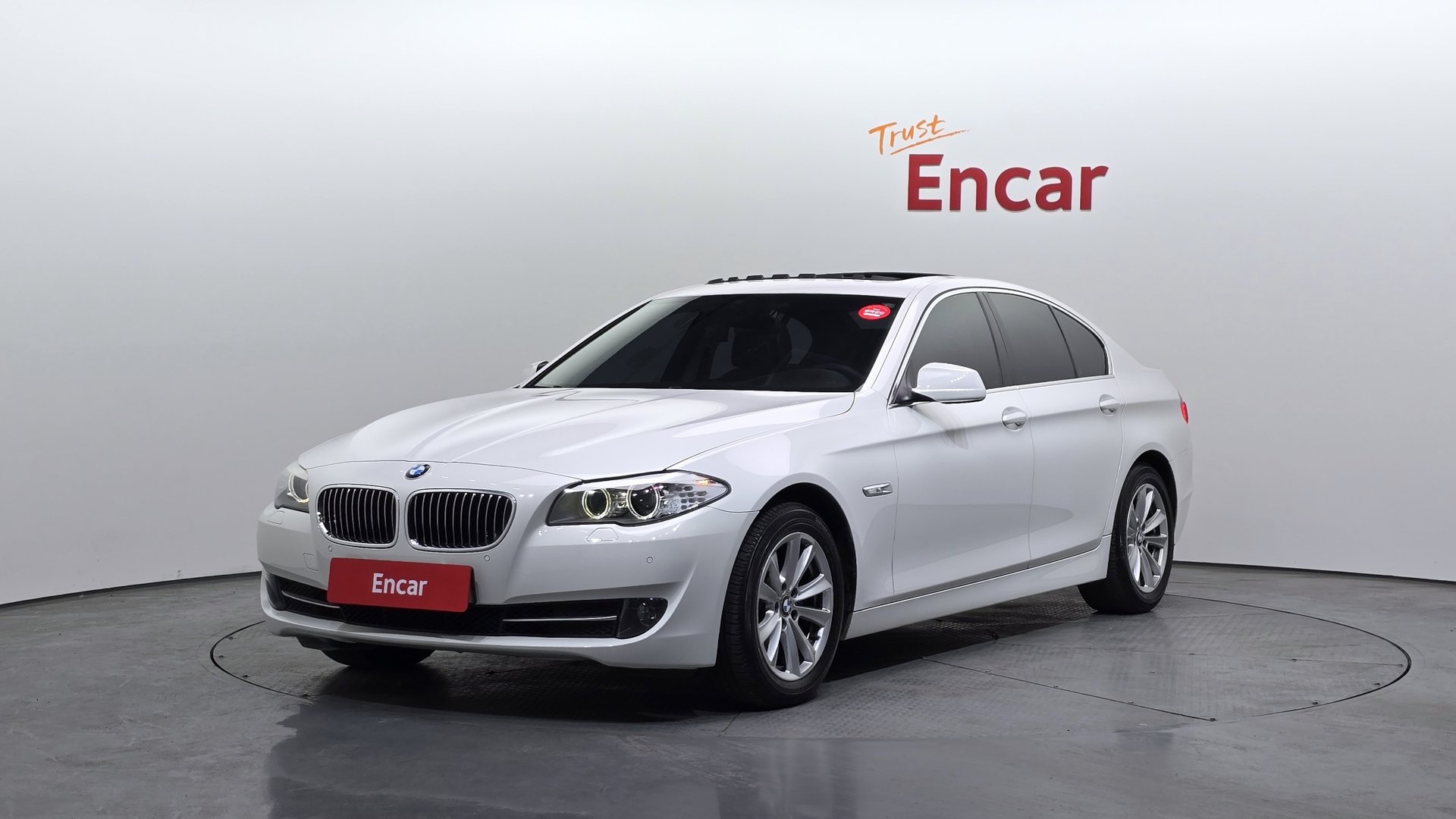 BMW 5 SERIES - View 1