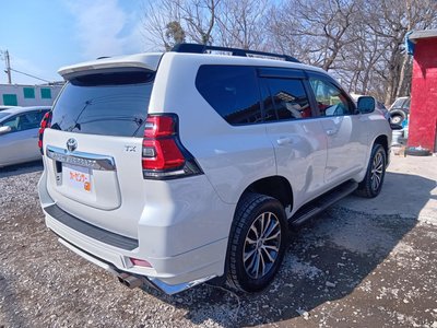 TOYOTA LAND CRUISER PRADO - 8