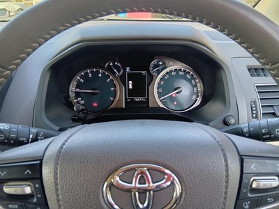 TOYOTA LAND CRUISER PRADO - 2