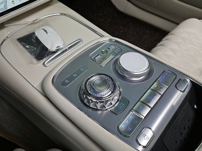 صورة 9 لـ 2022 Genesis G90 (RS4)