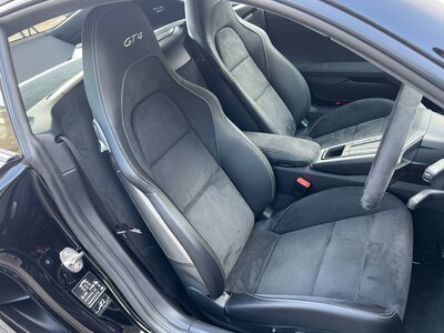 PORSCHE 718 CAYMAN - 7