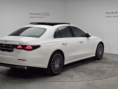 MERCEDES-BENZ E-CLASS - 4