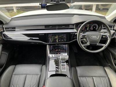AUDI A8 - 9