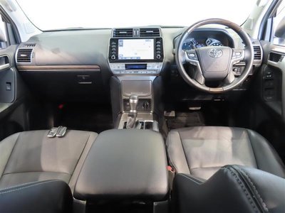 TOYOTA LAND CRUISER PRADO - 4