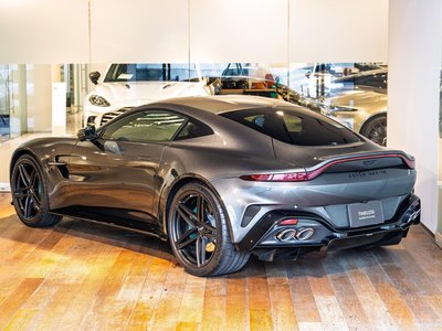 ASTON MARTIN VANTAGE - 7