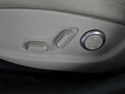 صورة مصغرة 30 لـ 2023 Genesis G80 (RG3)