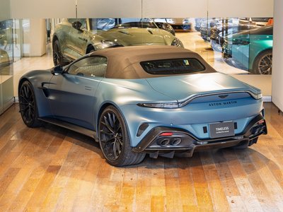 ASTON MARTIN V8 VANTAGE ROADSTER - 9