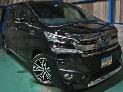 TOYOTA VELLFIRE - 1