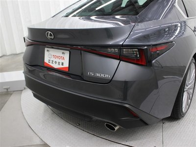 LEXUS IS - 5