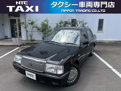 TOYOTA CROWN SEDAN