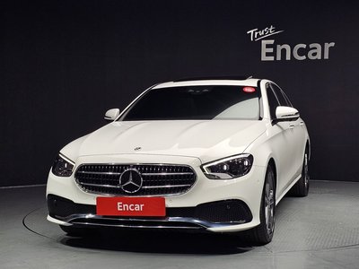 MERCEDES-BENZ E-CLASS - 2