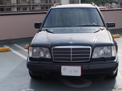 MERCEDES-BENZ E-CLASS WAGON - 10